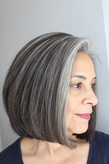 1 salt-pepper-silver-charcoal-natural-gray-medium-bob-straight_pp