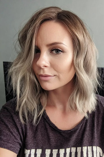 11 Blonde-Balayage-Wavy-Lob-Side-Part_pp