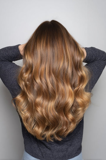 12 Caramel_Bronde_Balayage_Long_Wavy_Hair_pp