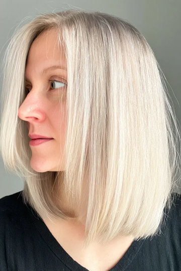 12 platinum-icy-blonde-blunt-straight-bob-fine-hair_pp