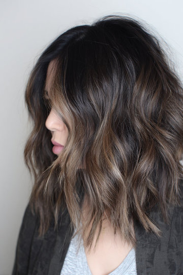 15 Espresso-Brown-Balayage-Shaggy-Lob_pp