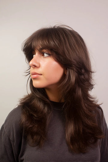 17 Chestnut-Brown-Long-Layered-Wolf-Cut-Side-Swept-Bangs_pp