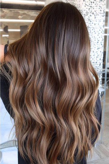 18 Chestnut_Brown_Caramel_Balayage_Long_Wavy_Hair_pp