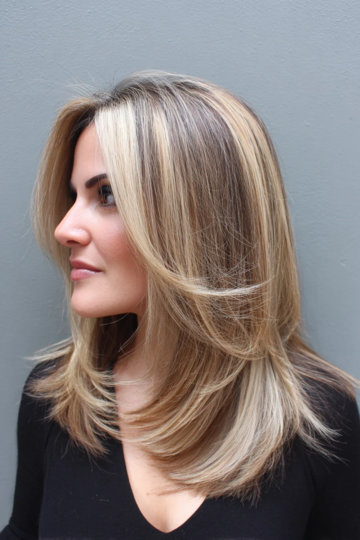 21 Champagne-Blonde-Medium-Long-Face-Framing-Layers-Straight_pp