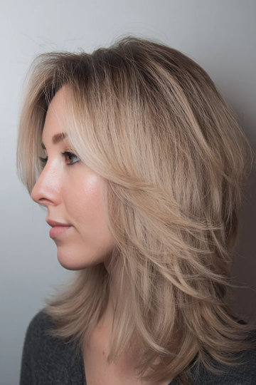 21 champagne-beige-blonde-layered-shoulder-length-wavy-fine-hair_pp