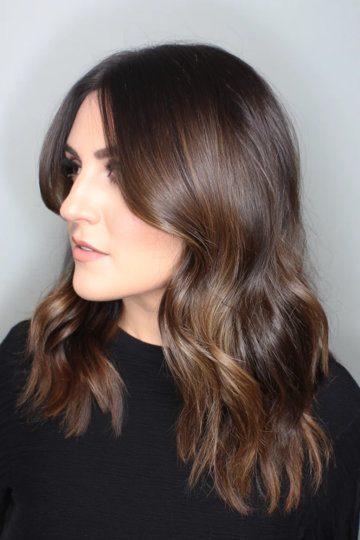 3 Chestnut-Brown-Medium-Long-Subtle-Layers-Natural-Waves_pp