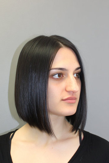 3 Jet-Black-Blunt-Bob-Chin-Length-Sleek_pp