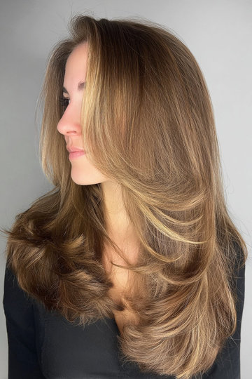 30 Medium-Brown-Golden-Blonde-Highlights-Long-Layered-Hair_pp