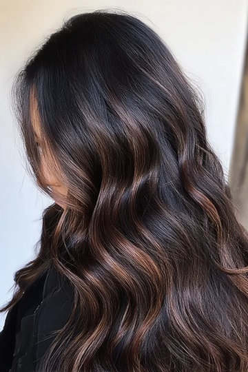 32 black-brown-rich-caramel-balayage-long-wavy-layers_pp