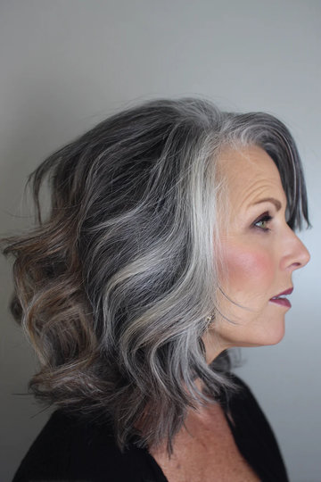 33 salt-pepper-silver-brown-natural-gray-medium-layered-wavy_pp