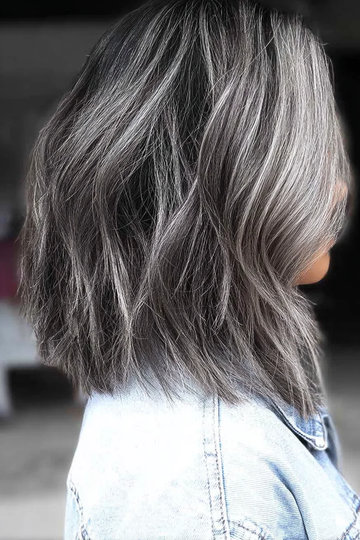36 salt-pepper-silver-charcoal-highlights-medium-choppy-bob-textured_pp