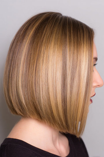 4 short-bob-golden-blonde-brown-roots-balayage-straight_pp