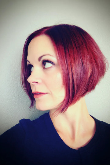 4 vibrant-magenta-straight-ear-length-bob_pp