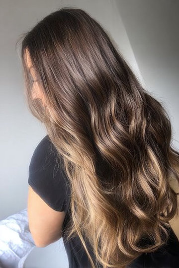 5 Medium-Brown-Caramel-Balayage-Long-Wavy-Hair_pp