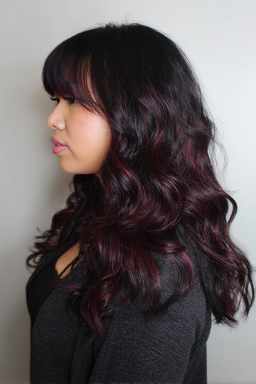5 long-wavy-black-hair-burgundy-red-highlights-bangs_pp