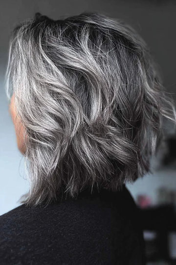 8 salt-pepper-silver-charcoal-highlights-medium-shaggy-bob-textured_pp