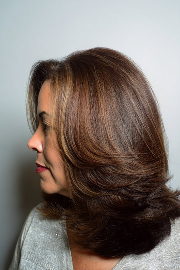 11 chocolate-brown-golden-highlights-long-layers_pin