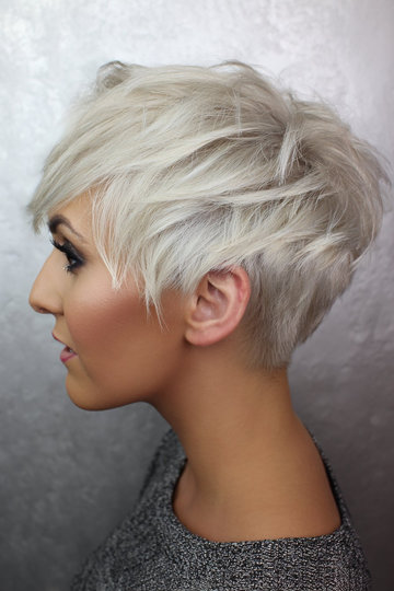 14 icy-platinum-blonde-layered-pixie-undercut-sides_pin