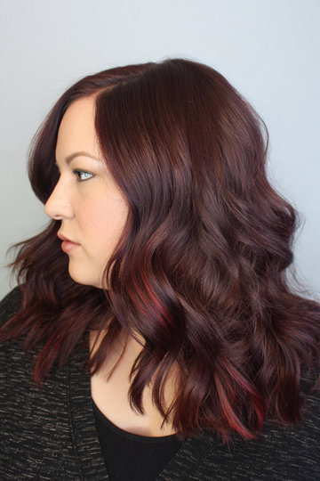 23 burgundy-plum-red-highlights-long-wavy-hair_pin