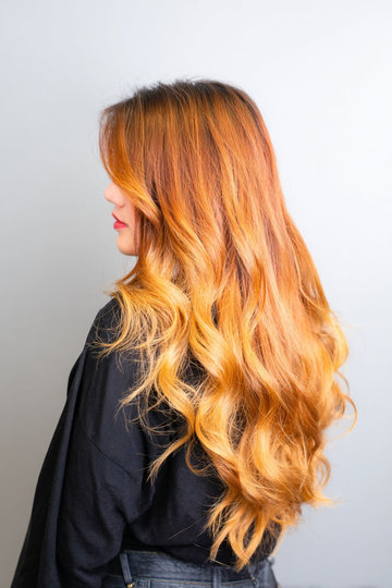 29 copper-ginger-to-golden-blonde-ombre-long-curled-hair_pin