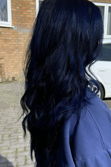 3 blue-black-allover-color-long-wavy-hair_pin