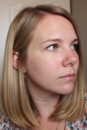 4 cute Honey_Blonde_Highlights_Medium_Length_Straight_Bob_pin