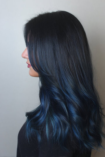 6 blue-black-highlights-long-wavy-hair_pin