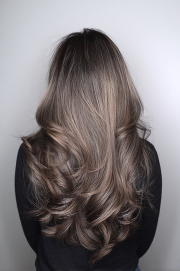 8 dark-root-mushroom-brown-balayage-long-layered-back_pin