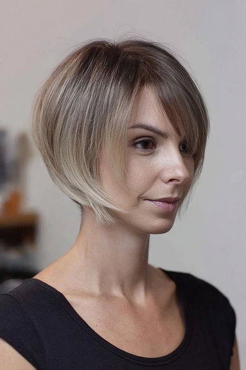 9 champagne-ash-blonde-shadow-roots-rounded-bob-side-swept-bangs_pin