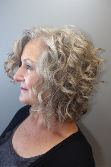 Haircuts For Women Over 60 Medium Length 26_pp