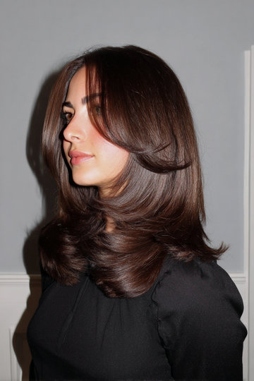 Medium Length Butterfly Haircut 7_pp