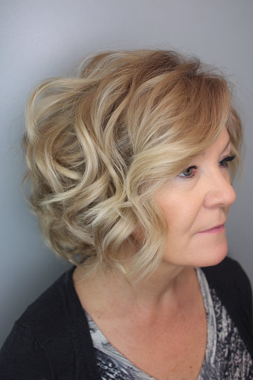 Short Hairstyles For Women Over 60 9_pp