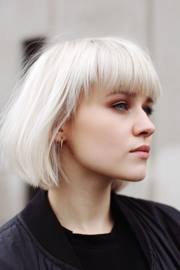 Short Hairstyles With Bangs 14_pp