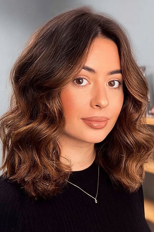 Low-Maintenance Wavy Haircuts for Busy Moms 31_pp