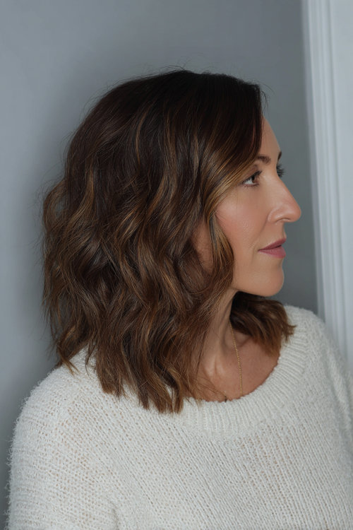 Low-Maintenance Wavy Haircuts for Busy Moms 35_pp