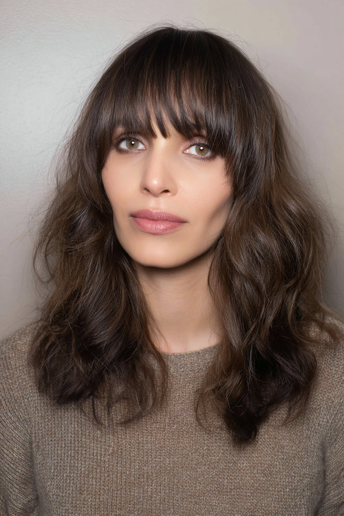 Low-Maintenance Wavy Haircuts for Busy Moms 6_pp