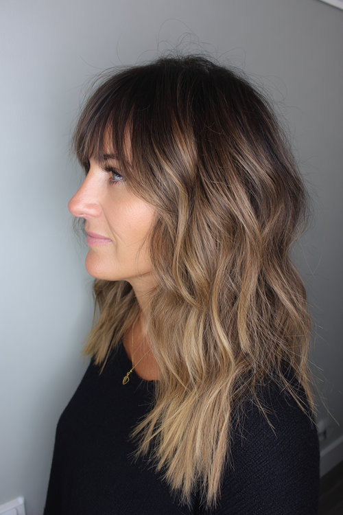 Low-Maintenance Wavy Haircuts for Busy Moms 7_pp