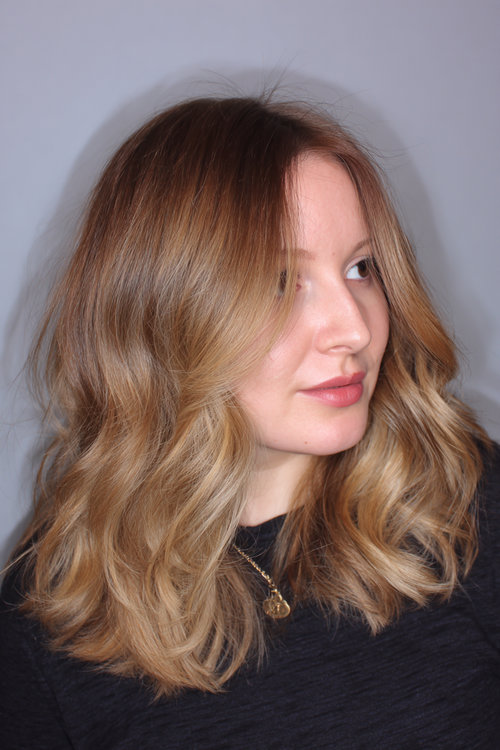 Wavy Haircuts For Round Faces 14_pp