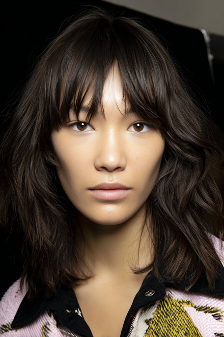 1 Curtain Bangs on a Shaggy Lob_pp