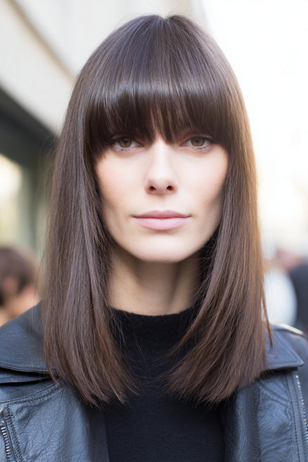 12 One-Length Shoulder Cut With Thick, Defined Bangs_pp