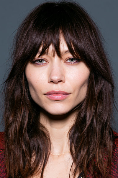 15 Blunt Shag with Curtain Fringe_pp