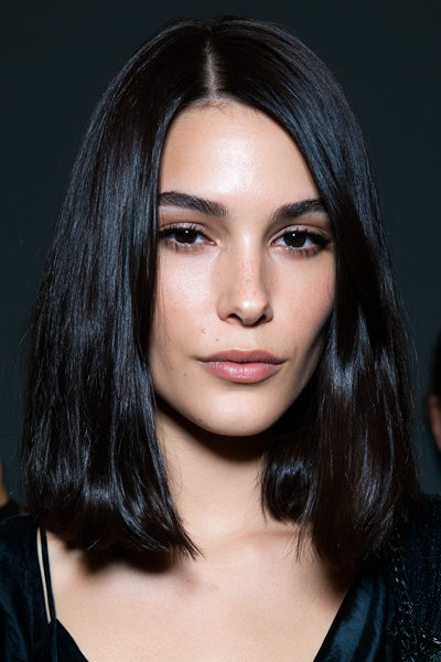 9 One-Length Blunt Cut in Rich Brunette_pp